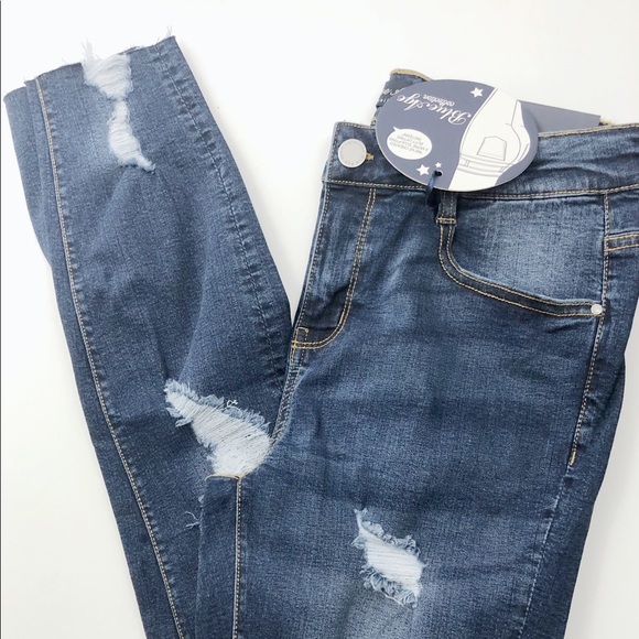 NWT Distressed High Waist Skinny Jeans Dark Wash - Picture 4 of 6